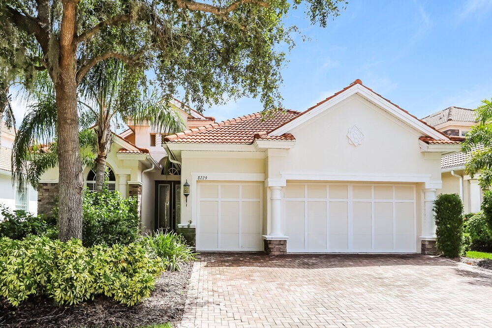 Foto principal - 8229 Santa Rosa Ct