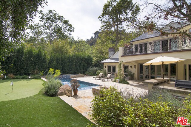 Foto principal - 1900 Mandeville Canyon Rd