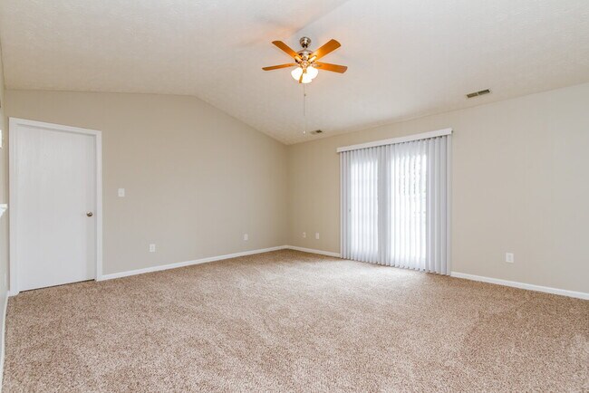 Foto del edificio - 148 Meadow Glen Dr