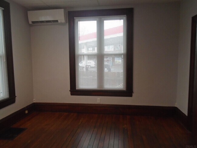 Foto del edificio - 623 W Washington Blvd