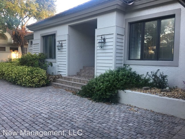 Foto del edificio - 27441 Country Club Dr