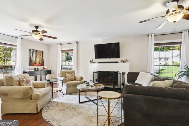 Foto del edificio - 515 Rock Shadow Ct