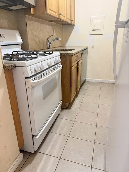 Photo - 10 Huron Avenue Unit 9M