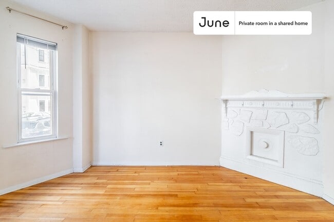 Building Photo - Room in Shared 2 bed/1 bath home