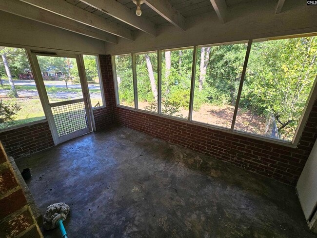 Building Photo - 1507 Brennen Rd