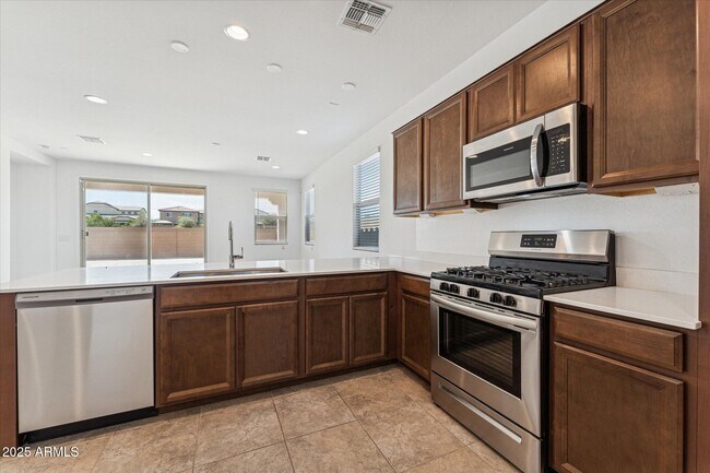 Foto del edificio - 8344 N 170th Ln