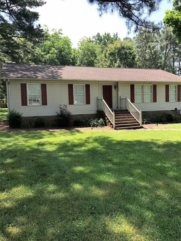 Primary Photo - 158 Buena Vista Cir