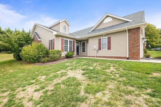 Foto del edificio - 4081 Forest Oaks Ln