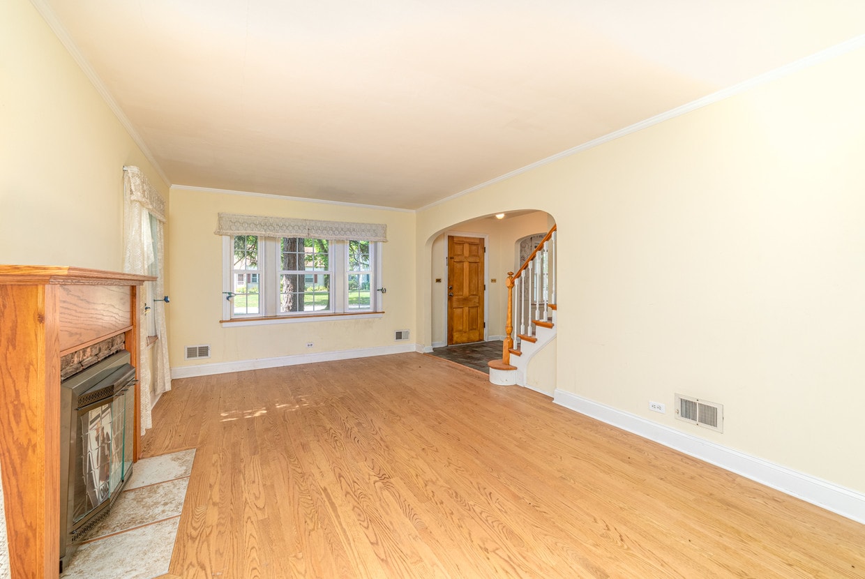 Primary Photo - 403 N Wille St