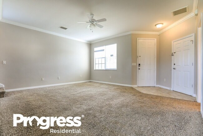 Building Photo - 2736 Saybrook Ave