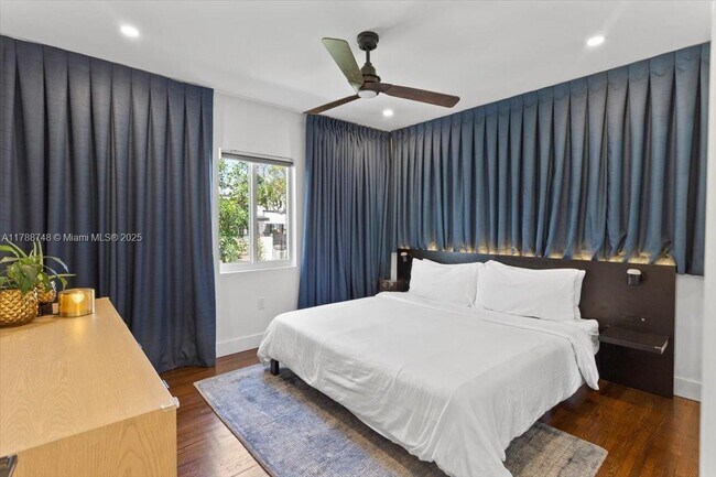 Foto del edificio - 234 NW 45th St