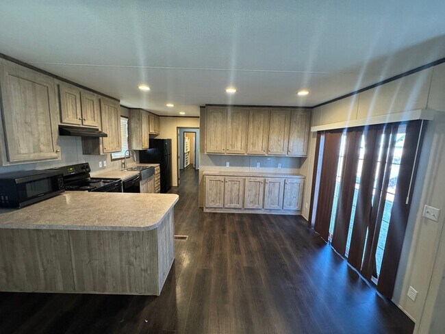 Foto del edificio - 7224 W 12th St