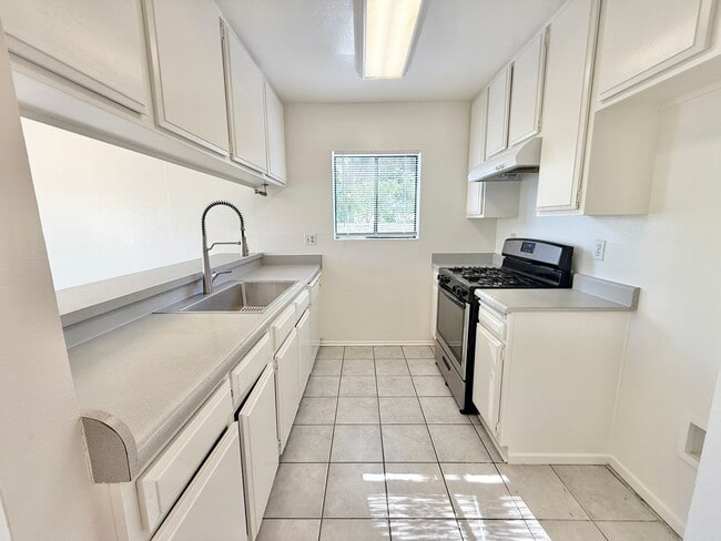 Foto del edificio - Quaint beach apartment!