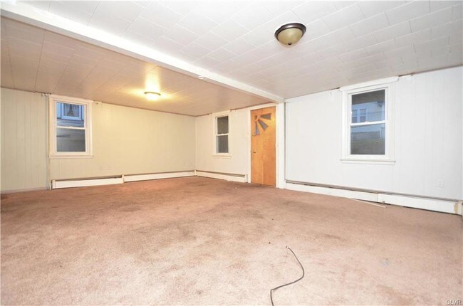 Foto del edificio - 246 Hudsondale St