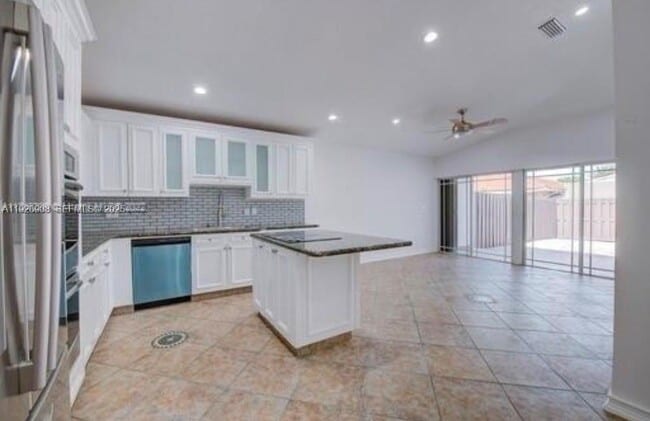 Foto del edificio - 3748 SW 148th Pl