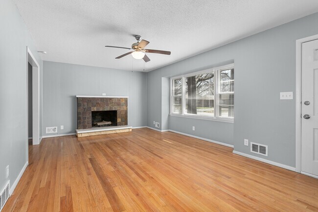 Foto del edificio - 908 SW 6th St