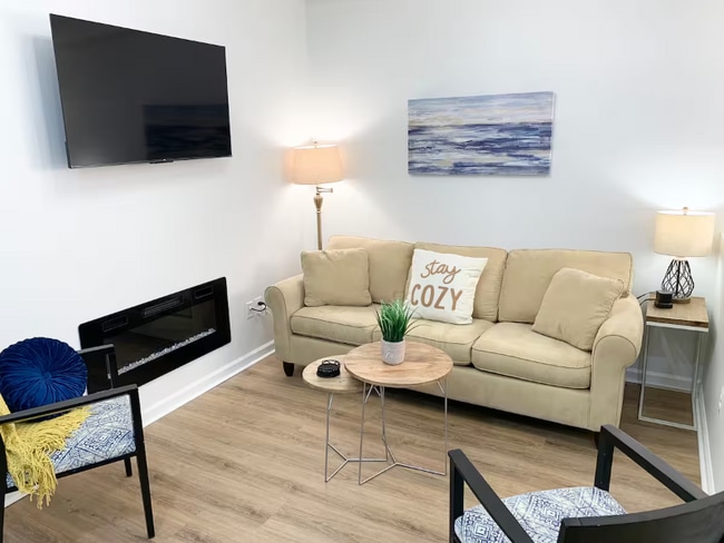 Photo - 1600 S Charles St Apartment