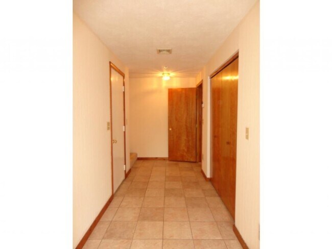 Foto del edificio - 2 Ashwood Ct