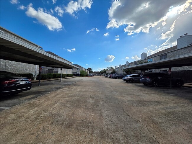 Foto del edificio - 7663 Cambridge St