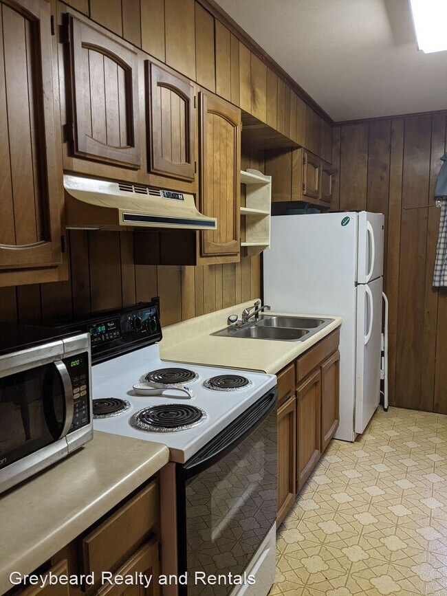 Building Photo - 2 br, 1 bath House - 126 Mississippi Rd