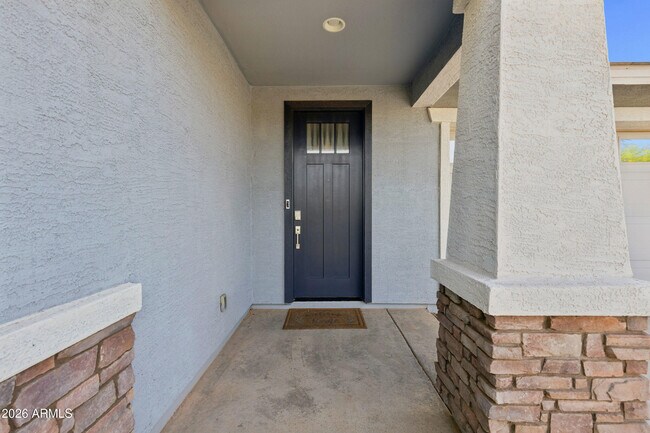 Building Photo - 519 S Avocet St