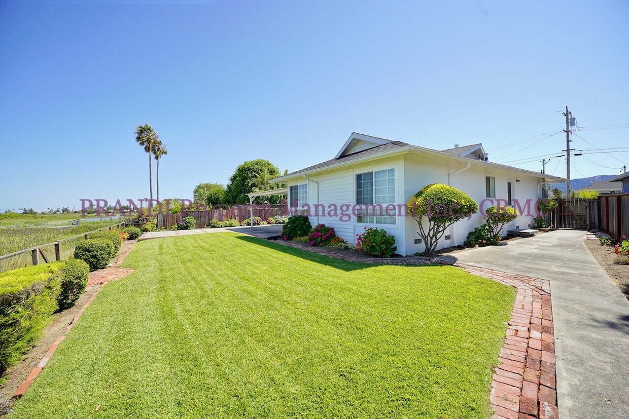 Primary Photo - Serene Living on the Water’s Edge – Bright...