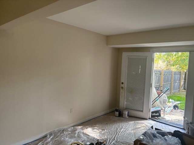 Building Photo - 14 Driscoll Ct