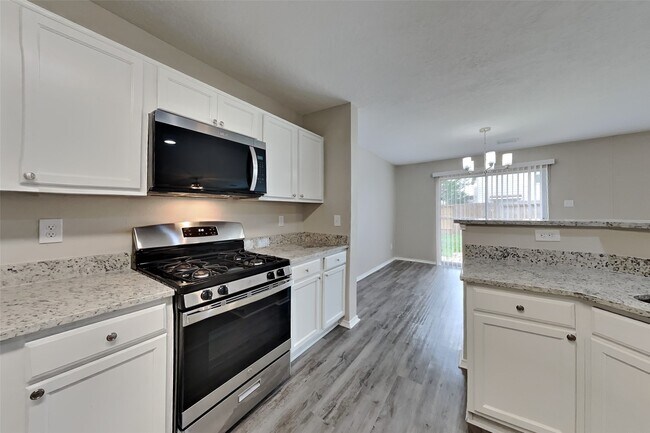Building Photo - 18451 Westgate Pasture Ln
