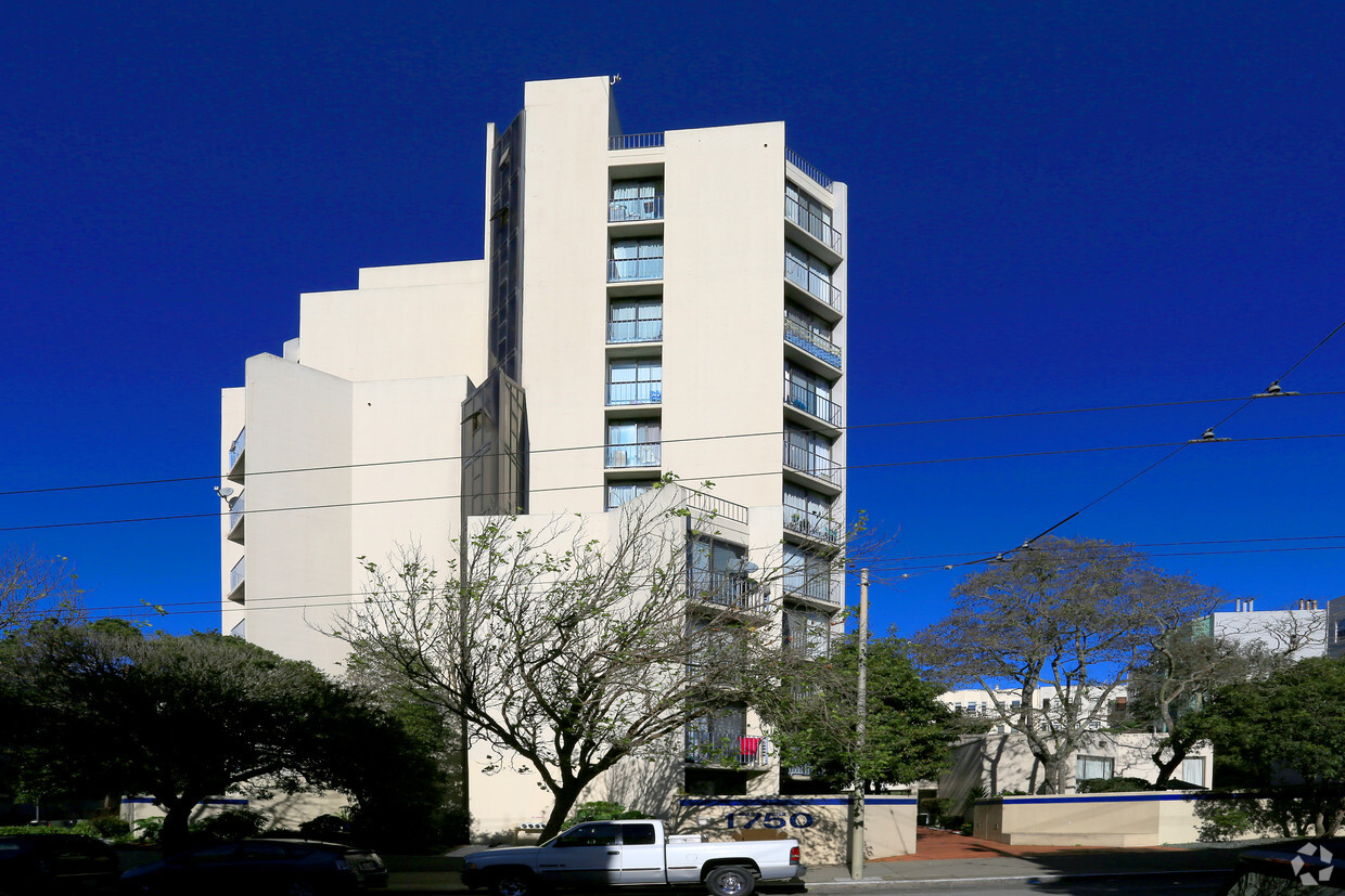 Building Photo - Rachel Townsend Apartments