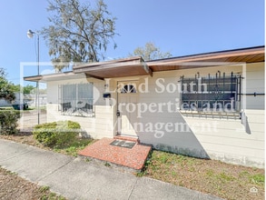 Building Photo - 322 Ariana St