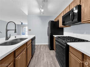 Building Photo - 2627 S Durango Dr