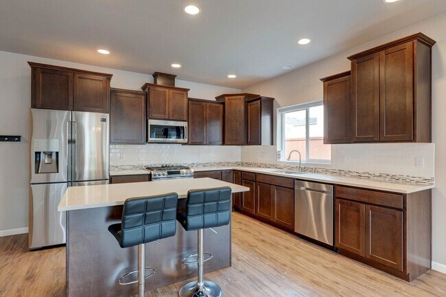 Foto del edificio - Beautiful Home in Newer Neighborhood
