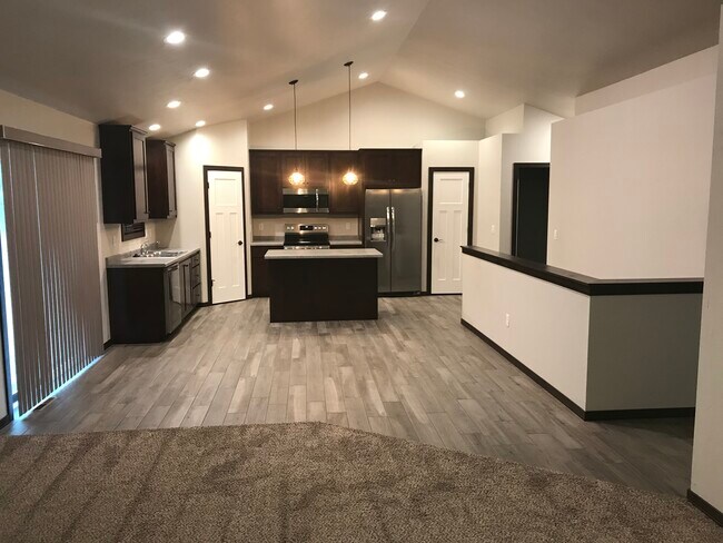 Foto del edificio - 3581 Veterans Ave