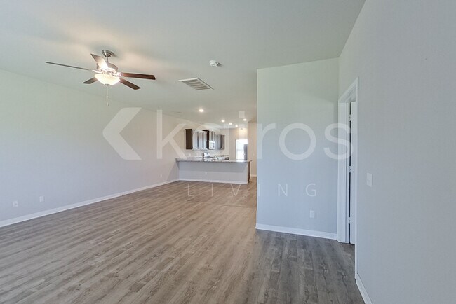 Foto del edificio - 821 NW 4th St
