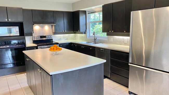 Photo du bâtiment - 520 26th Av W