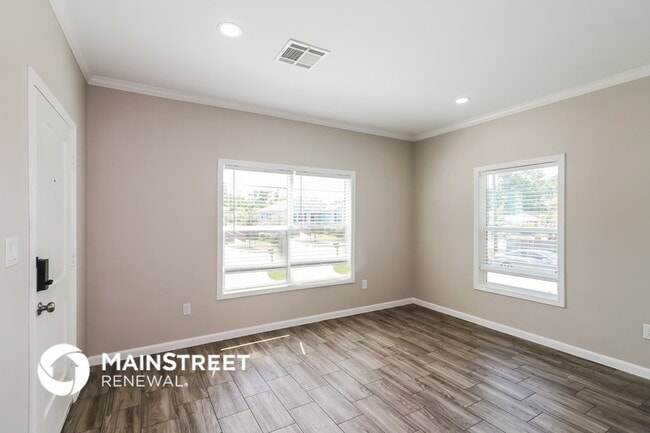 Building Photo - 774 Dillard St