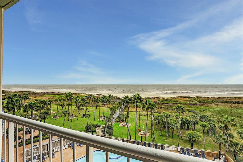 Primary Photo - 1401 E Beach Dr