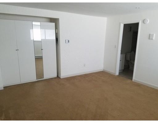 Building Photo - 451 School St