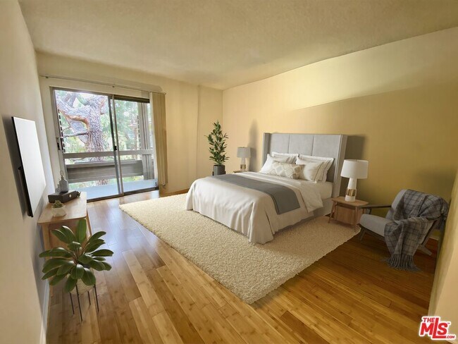 Foto del edificio - 6250 Buckingham Pkwy