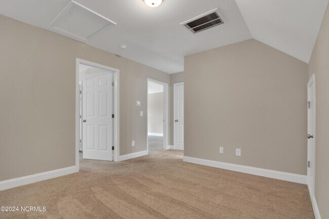 Foto del edificio - 428 Guppy Loop Rd