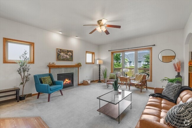 Building Photo - 407 Century Oak Dr
