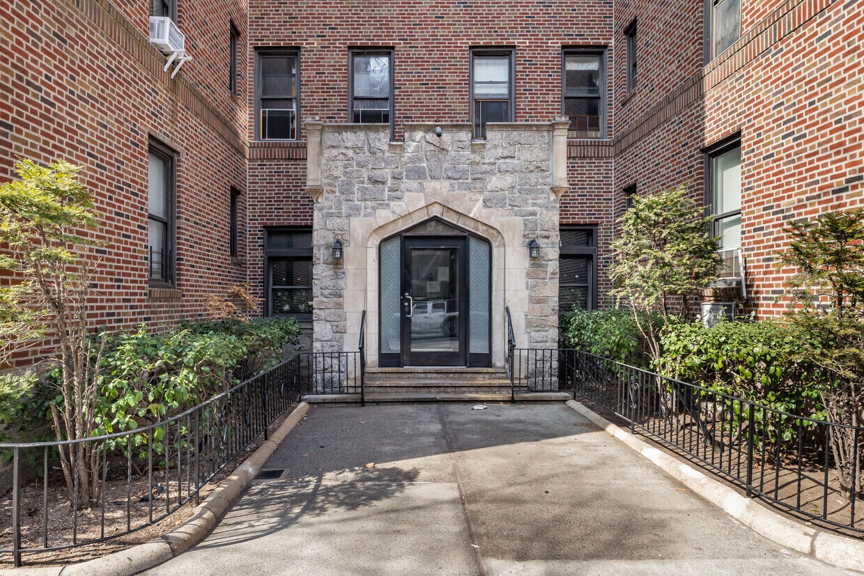 Entrada - 2816 34th St