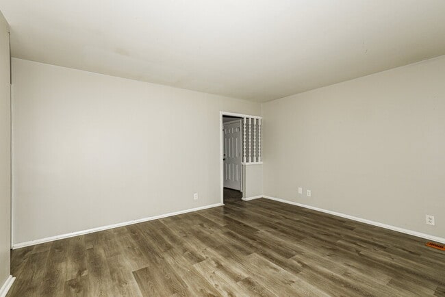 Building Photo - 4033 Arborcrest Dr