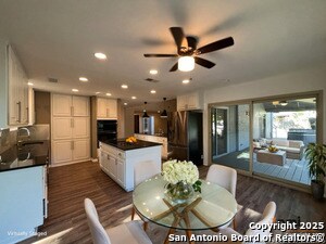 Foto del edificio - 14526 Majestic Prince St