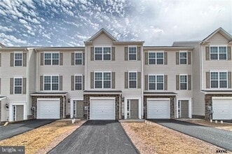 Building Photo - 379 Mesa Ln