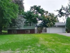 Building Photo - 9720 28th Ave N