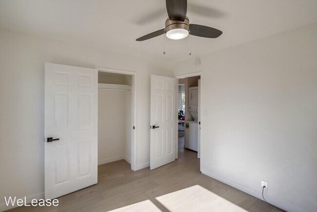 Building Photo - 1 br, 1 bath House - 3939 Marine View Ave.