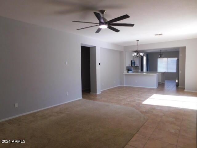 Foto del edificio - 885 E Cherry Hills Dr