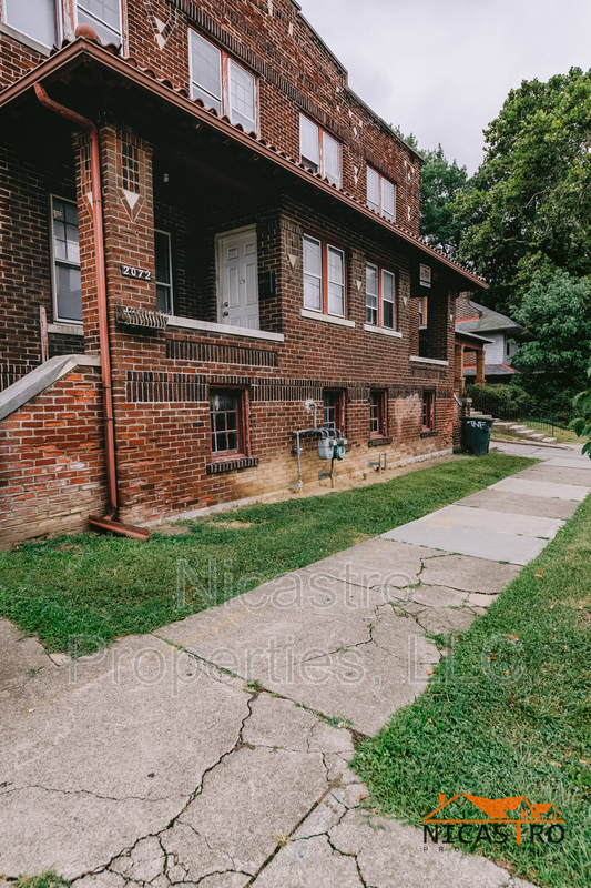 Building Photo - 2072 Indianola Ave