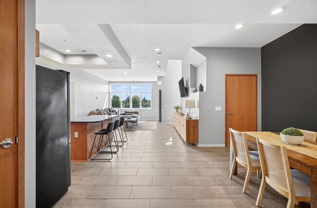 Foto del edificio - 640 S 50th St